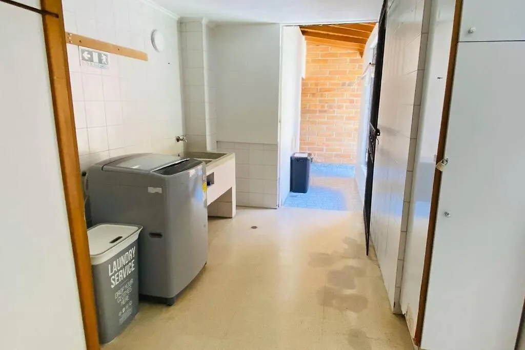 Casa Encanto Laureles! Casa Premium Medellin Con Parking- Estadio, Metro Apartment