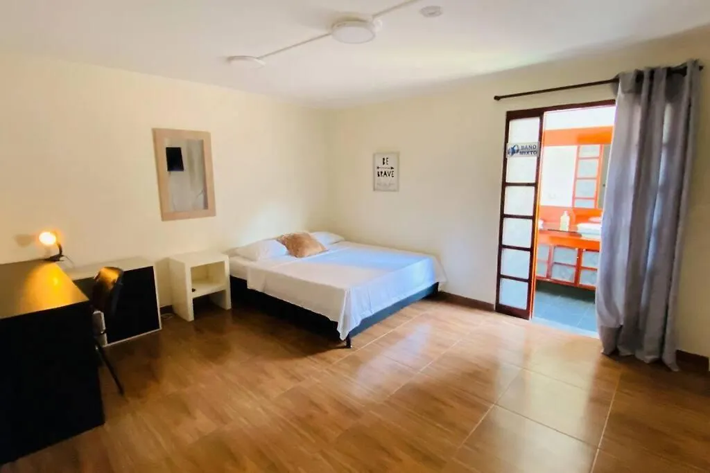 Casa Encanto Laureles! Casa Premium Medellin Con Parking- Estadio, Metro